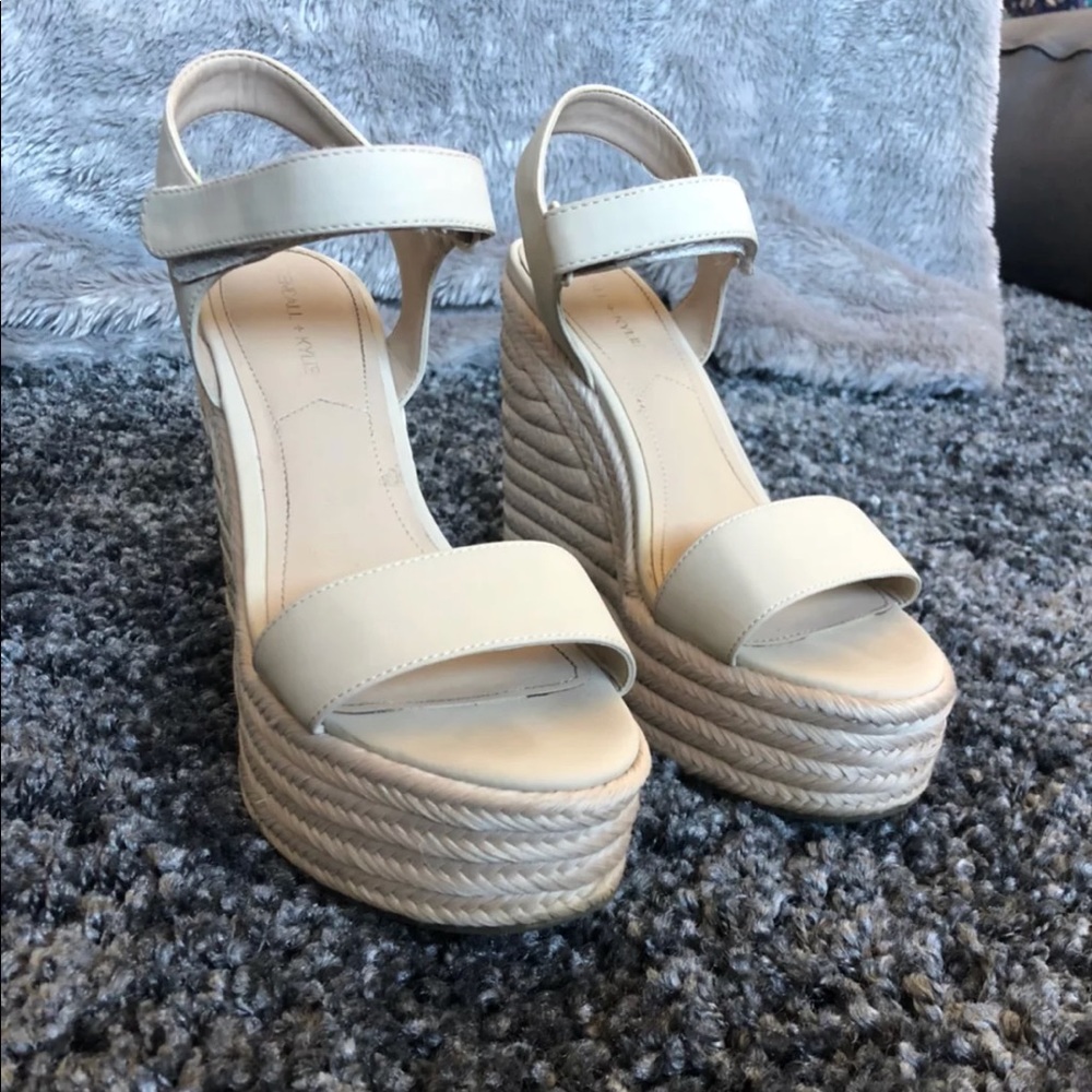 Kendall and Kylie Wedges